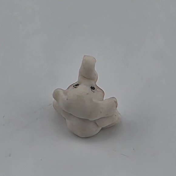 Vintage Miniature Ceramic Elephant Figurine Pink Cute trinket Collectible - Picture 3 of 5